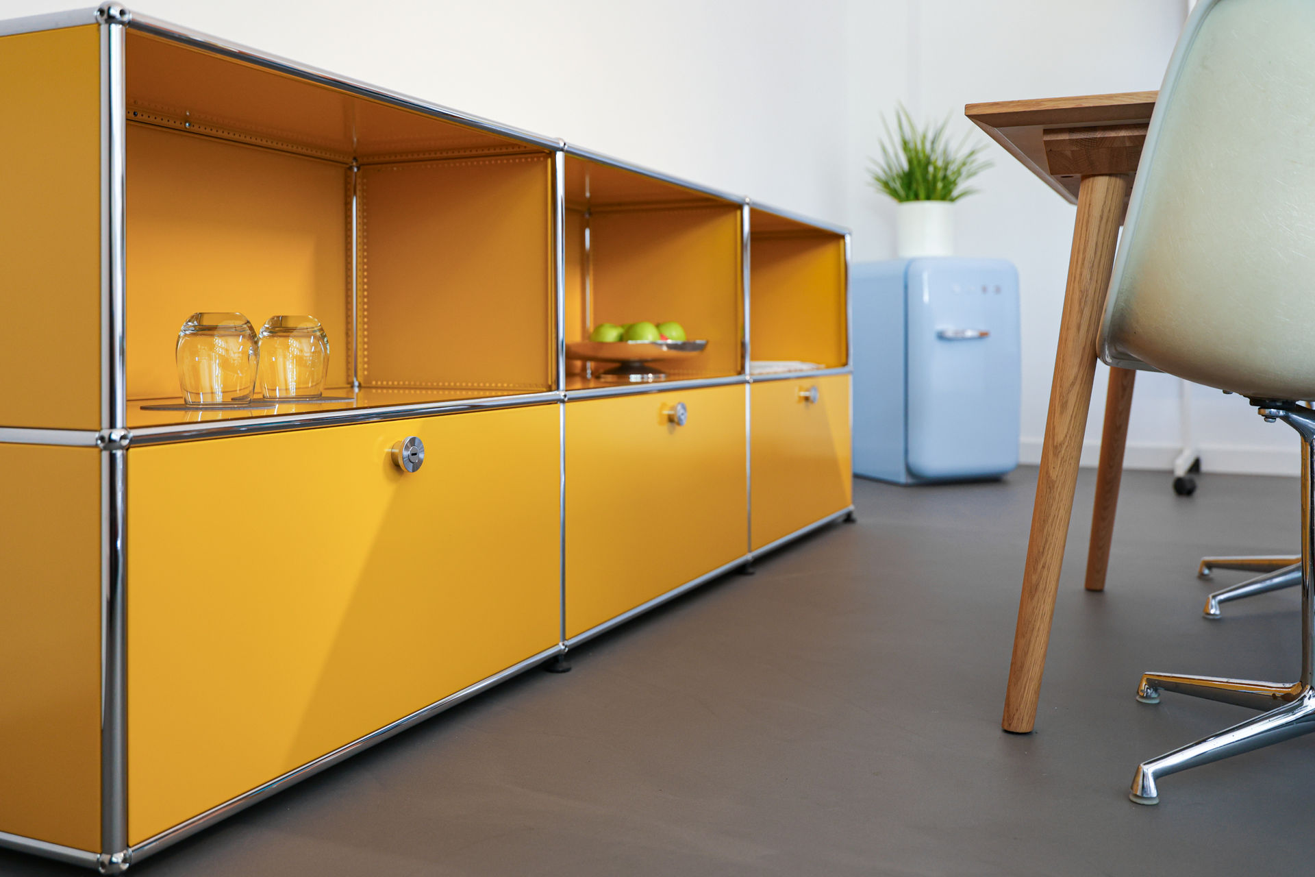 USM Haller Sideboard Tagungsraum